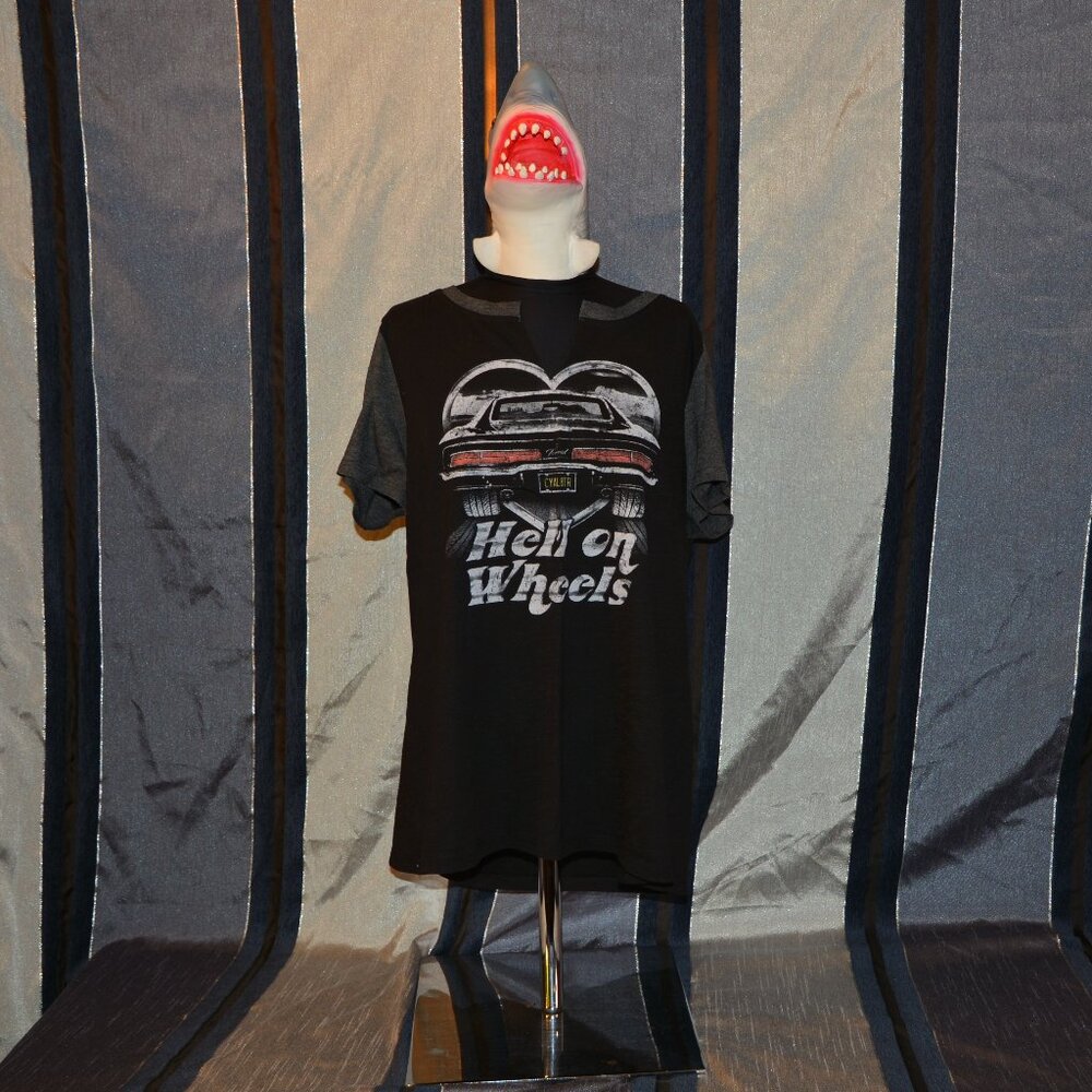 🚫SOLD🚫 Torrid Top Women's Short Sleeve Hell On Wheels Muscle Car Graphic Tee